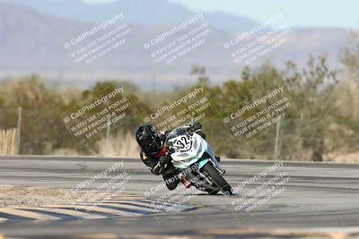 media/Dec-07-2025-CVMA (Sun) [[3e7d2de5dc]]/Race 5-Formula UL-CVMA Hooligans-American Thunder/